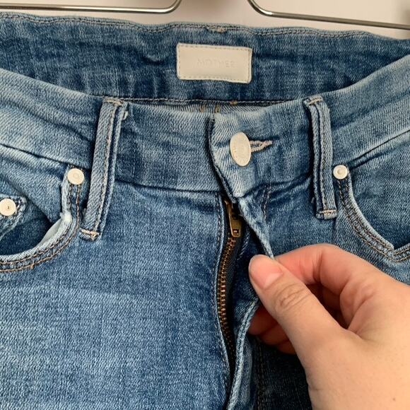 Mother Denim The Looker Ankle Fray Jean One Smart Cookie Blue Womens Size 26 - Picture 8 of 16